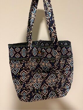 Vera Bradley Tote - NWOT, Navy/Green